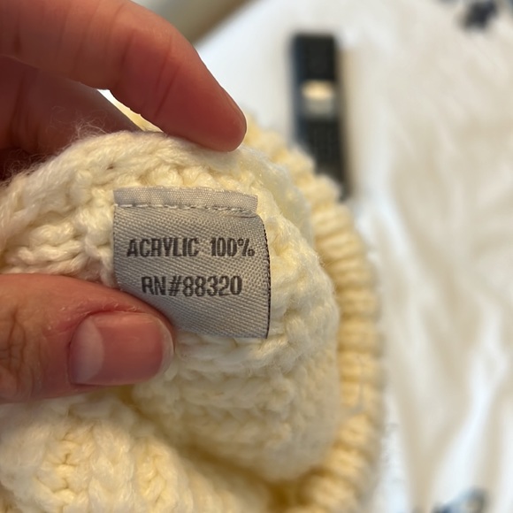 C.C BeanieTail Soft Stretch Cable Knit Ponytail Beanie Hat, cream - Picture 3 of 6